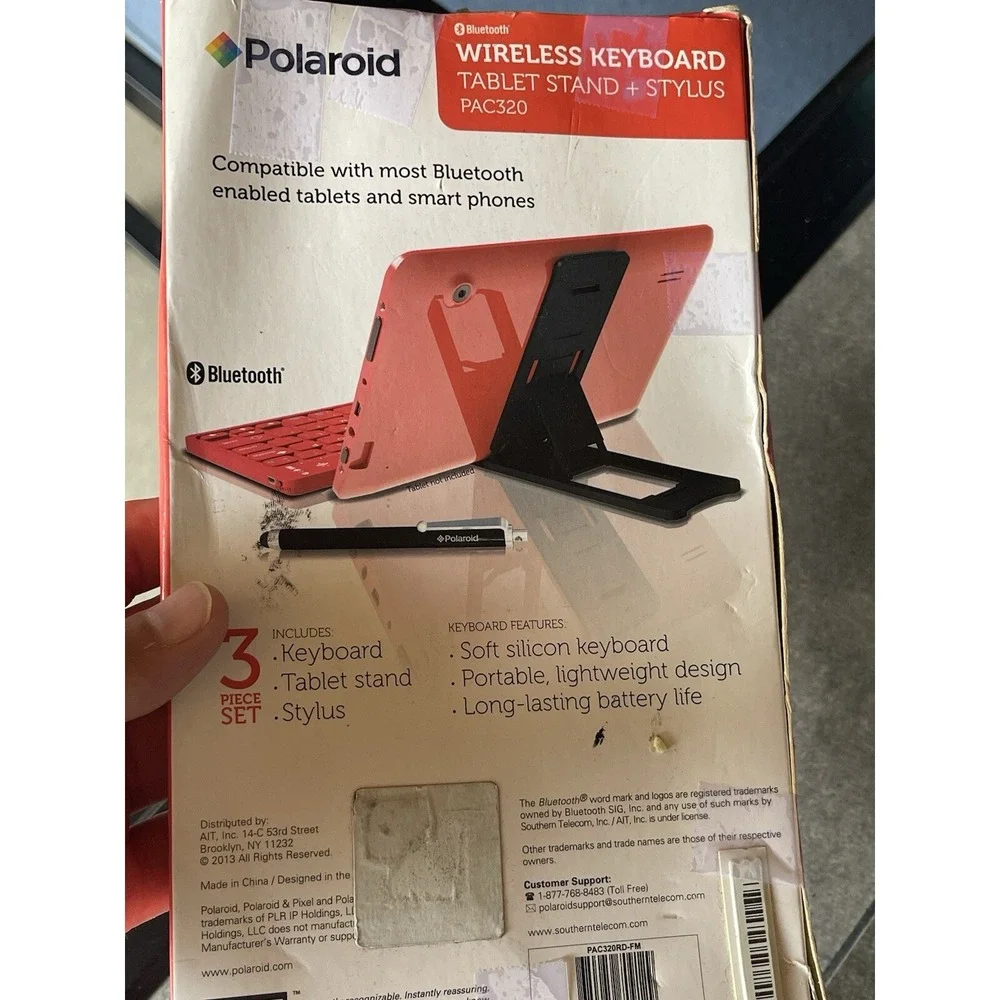 Polaroid Universal Bluetooth Keyboard for Tablets and‎ Smartphones 3 Piece
